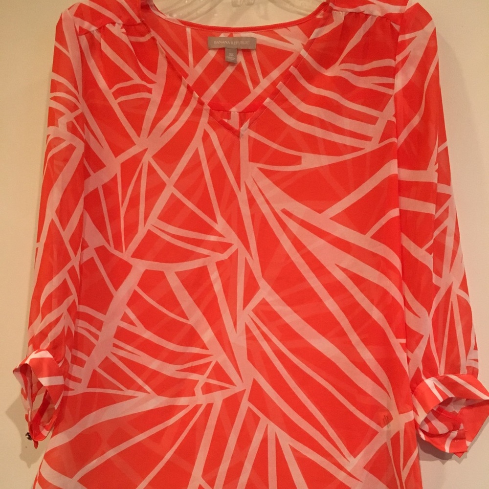 BANANA REPUBLIC SHEER BLOUSE SIZE XS